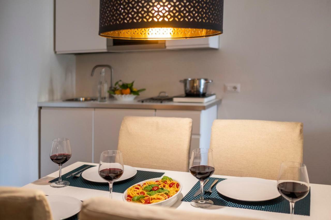 Mamima Studio Apartment Соренто Екстериор снимка